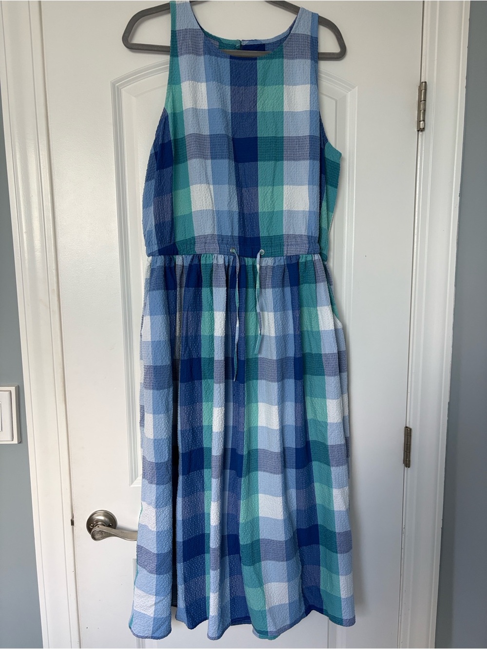 LOFT plaid sleeveless dress with POCKETS